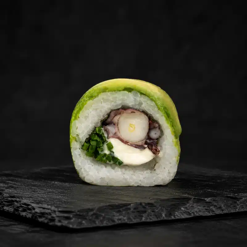 AVOCADO TAKO ROLL